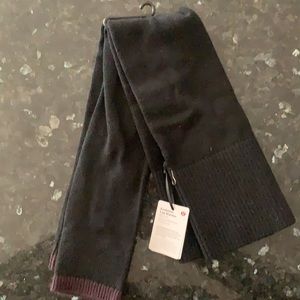Lululemon Evolution Leg Warmer.